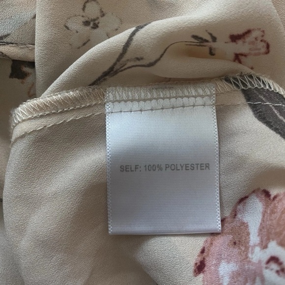 ROSE & OLIVE Women’s Floral Wrap Blouse Top Medium Pink Long Sleeve Lightweight - Picture 6 of 7